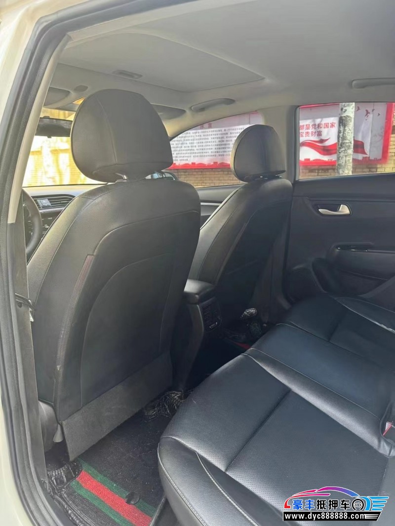 18年起亚K2轿车抵押车出售