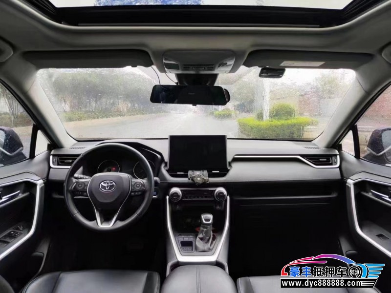 21年丰田威兰达轿车抵押车出售