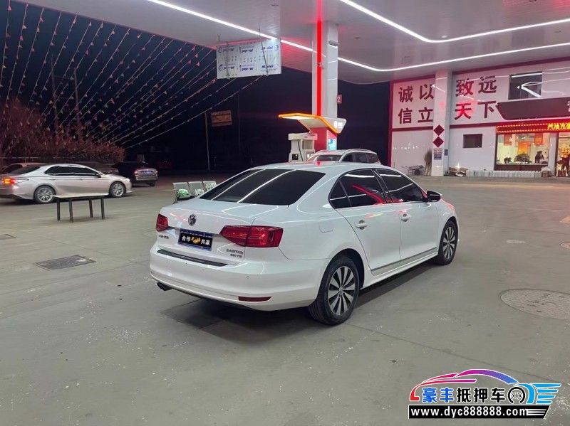 18年大众速腾轿车抵押车出售