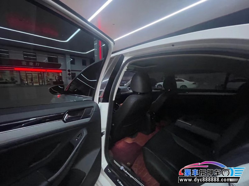 18年大众速腾轿车抵押车出售