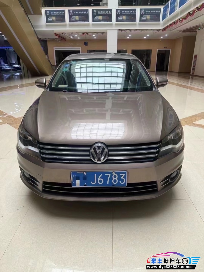 14年大众宝来轿车抵押车出售