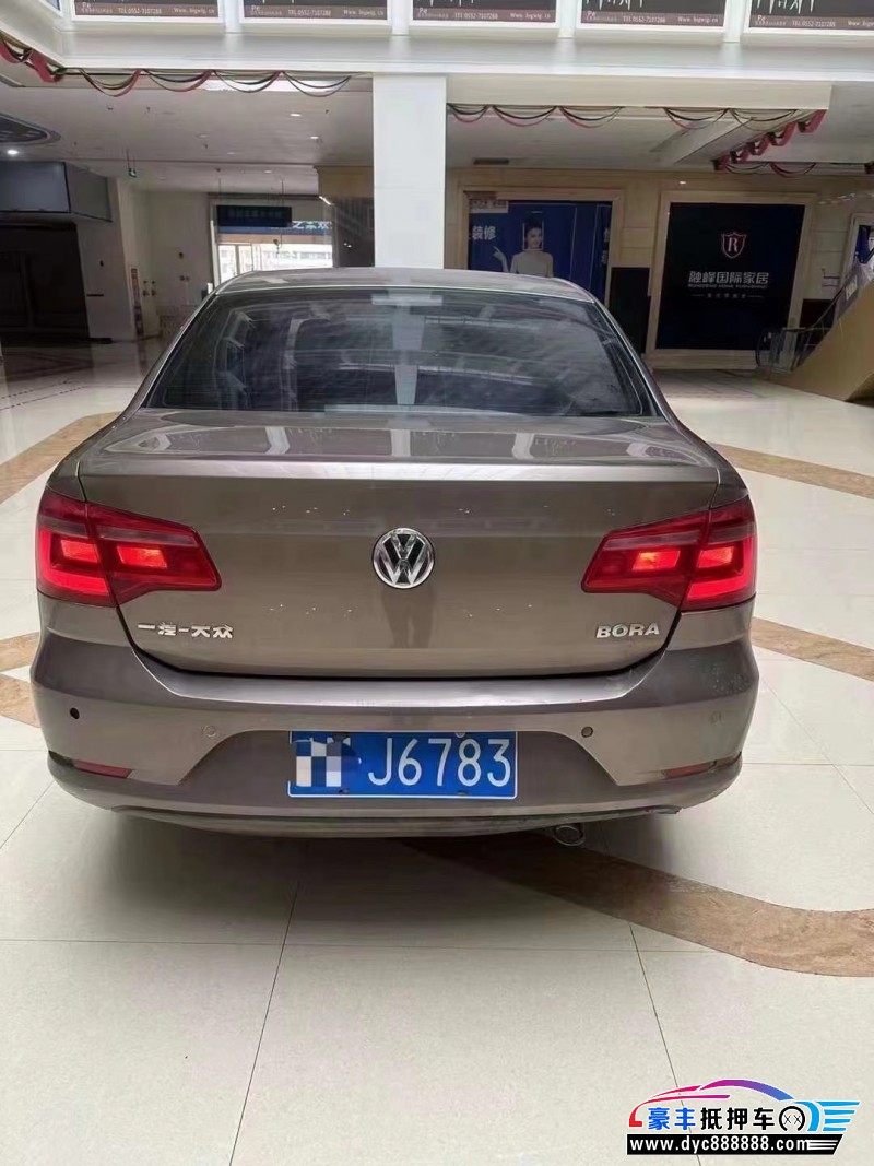 14年大众宝来轿车抵押车出售