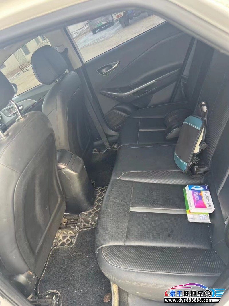 20年现代菲斯塔轿车抵押车出售