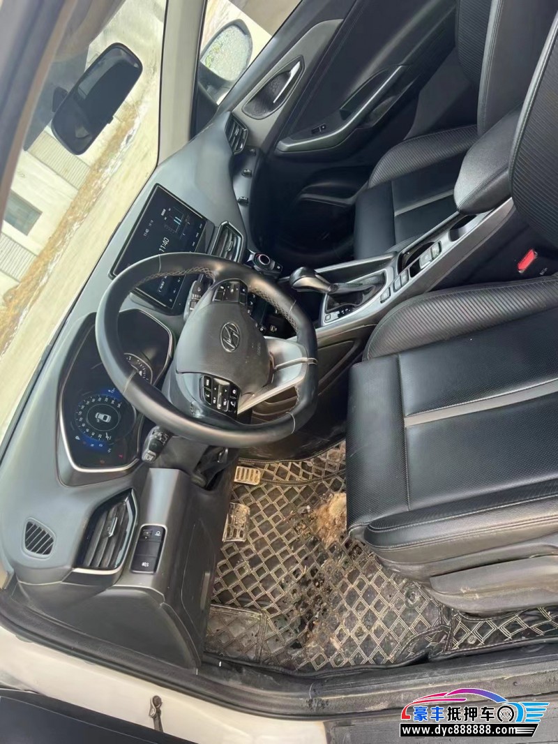 20年现代菲斯塔轿车抵押车出售