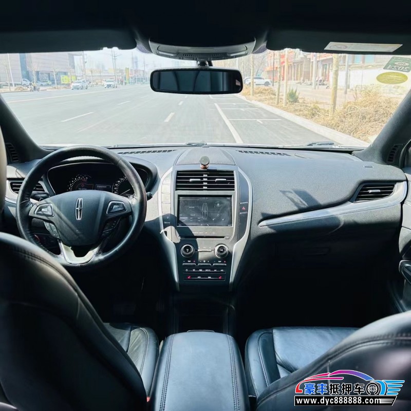 16年林肯MKC轿车抵押车出售