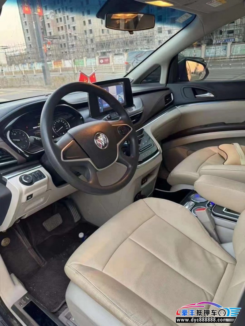 20年别克GL8轿车抵押车出售