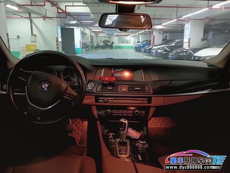 17年宝马5系轿车抵押车出售