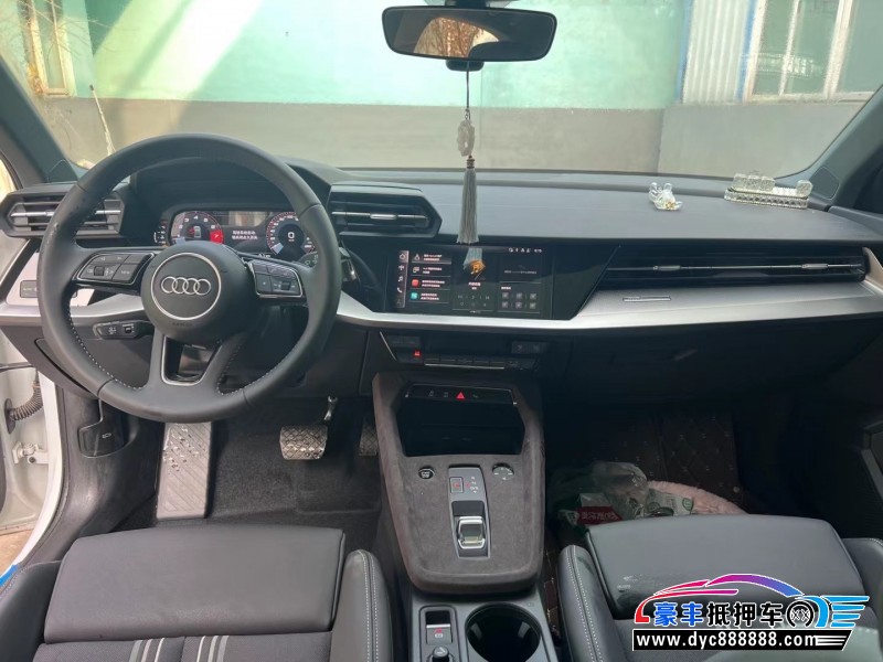 22年奥迪A3轿车抵押车出售