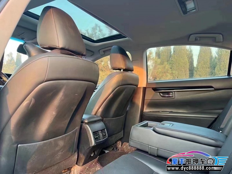 15年雷克萨斯ES轿车抵押车出售