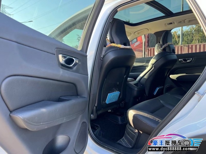 19年沃尔沃XC60SUV抵押车出售