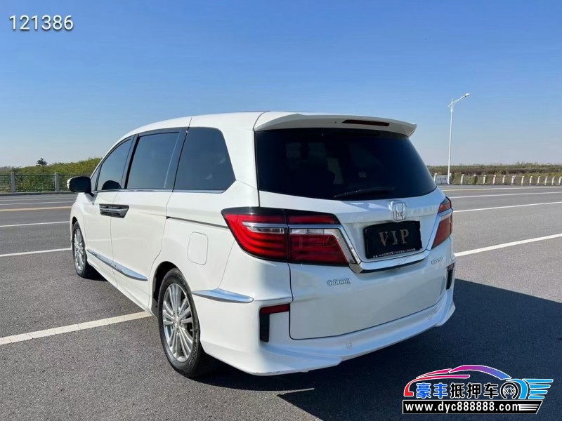 17年本田艾力绅轿车抵押车出售