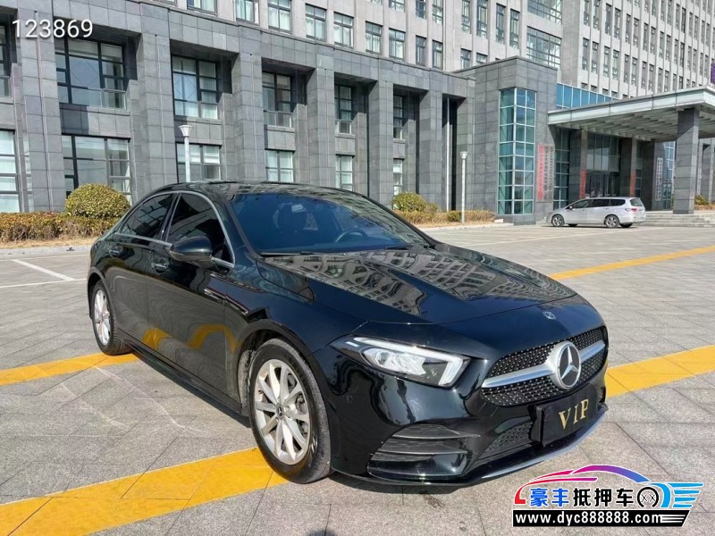 20年奔驰A轿车抵押车出售