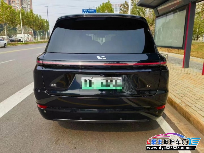 23年理想L9轿车抵押车出售