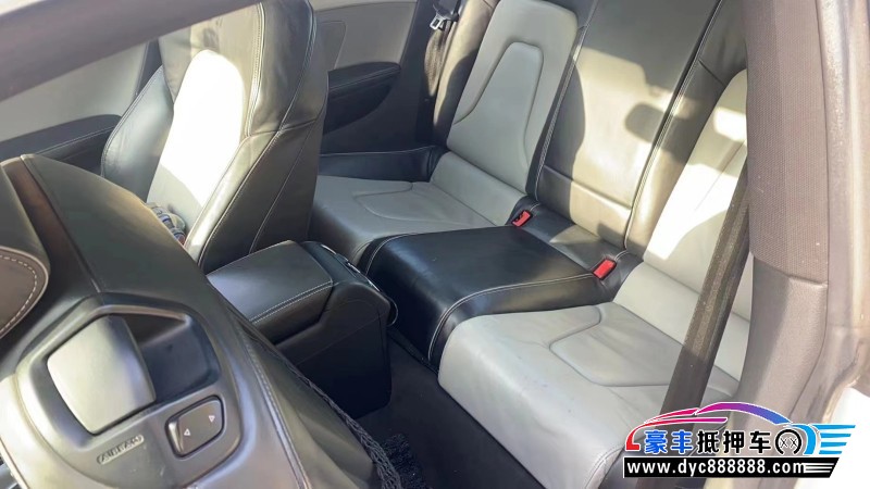 14年奥迪A5轿车抵押车出售