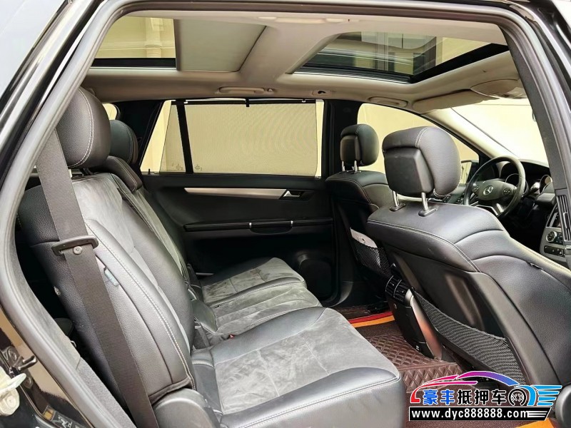 16年奔驰R轿车抵押车出售