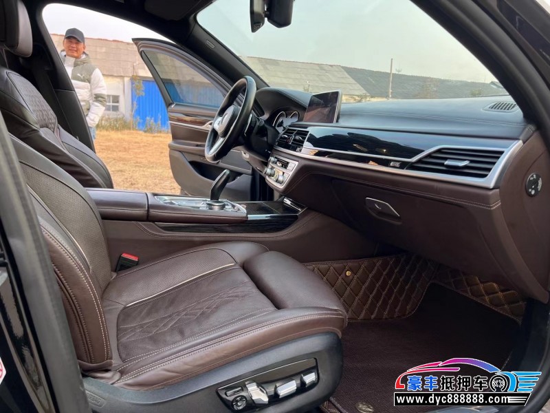 19年宝马7系轿车抵押车出售