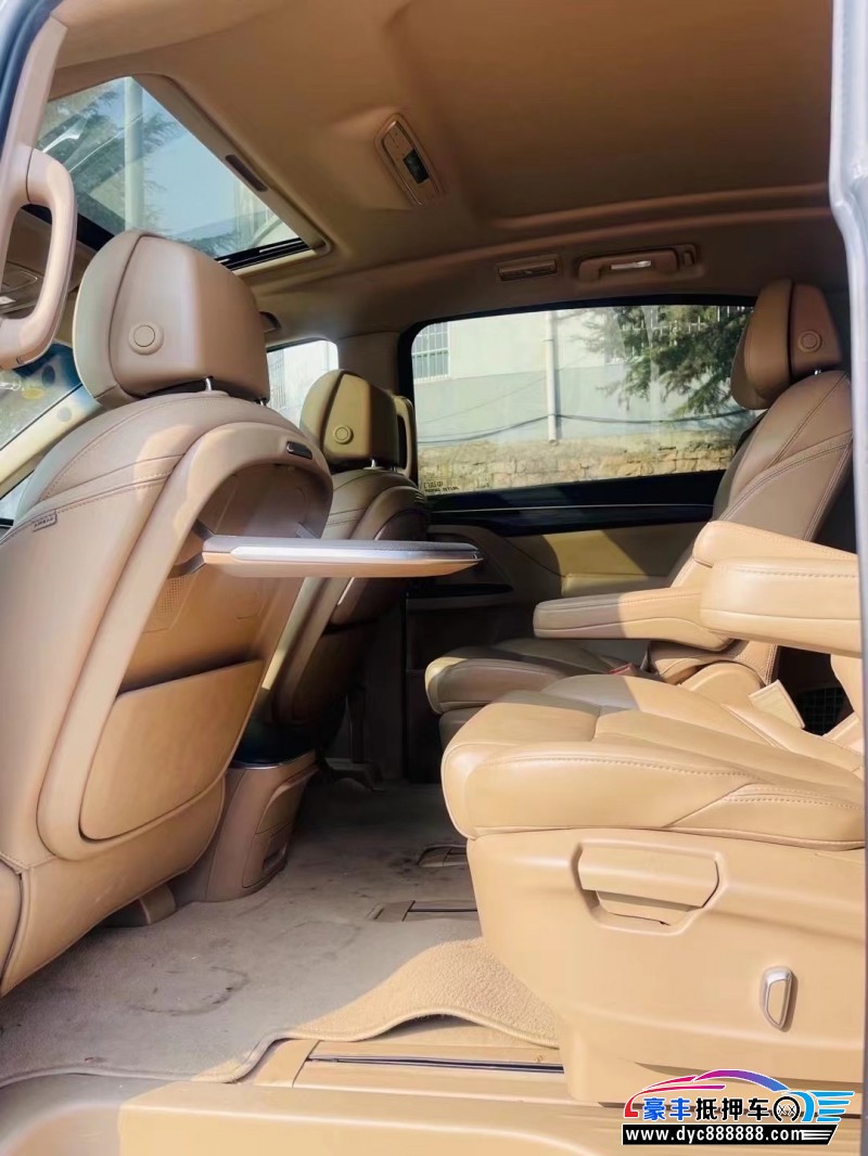 21年别克GL8轿车抵押车出售