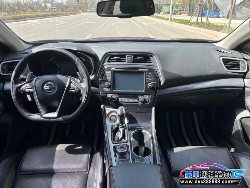 18年日产西玛轿车抵押车出售