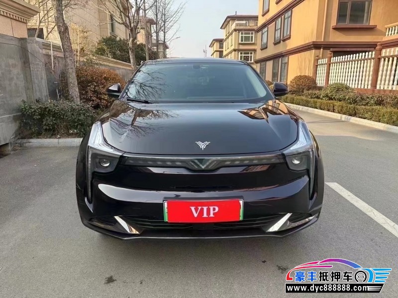 23年哪吒u-ll400轿车抵押车出售