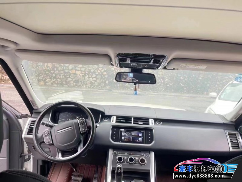 16年路虎揽胜运动轿车抵押车出售