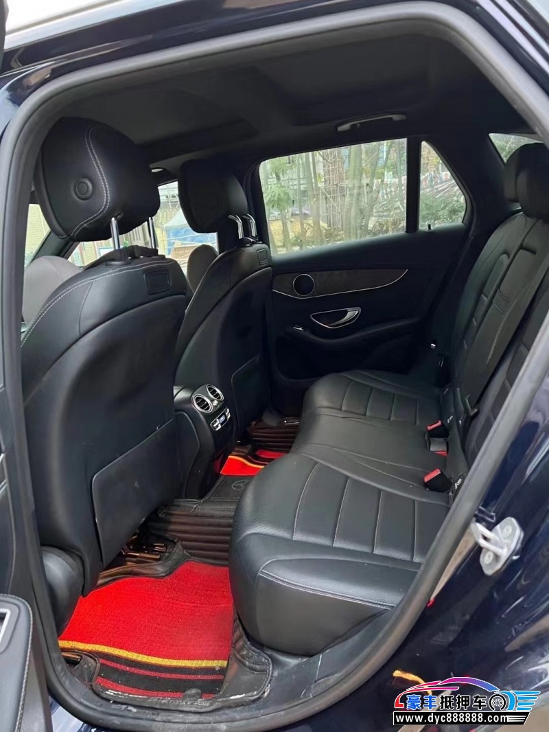 17年奔驰GLC轿车抵押车出售