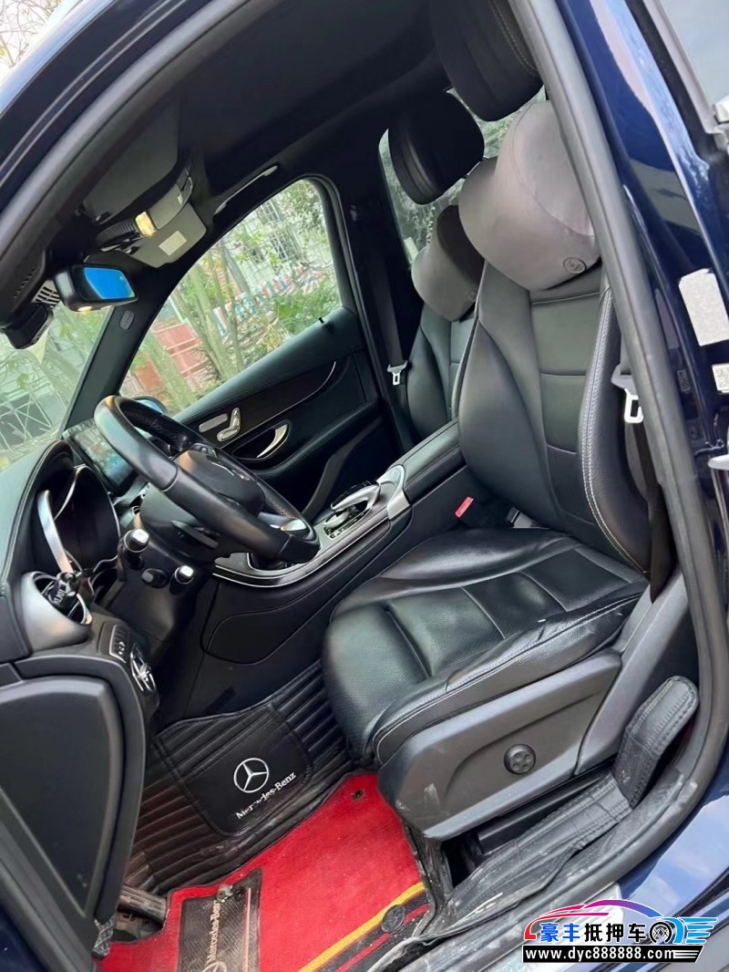 17年奔驰GLC轿车抵押车出售