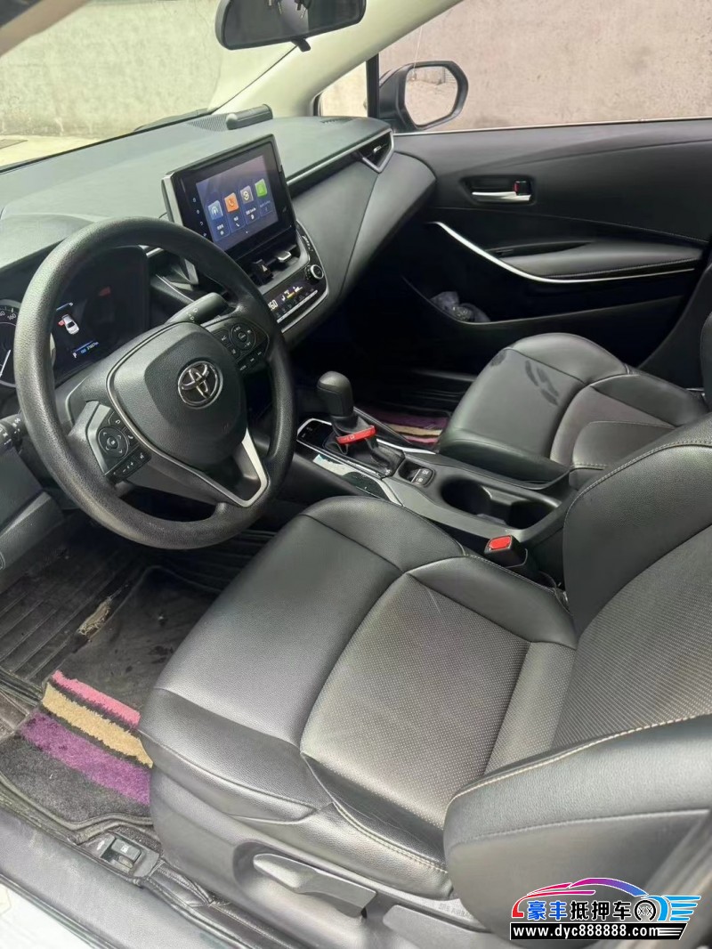 22年丰田凌尚轿车抵押车出售