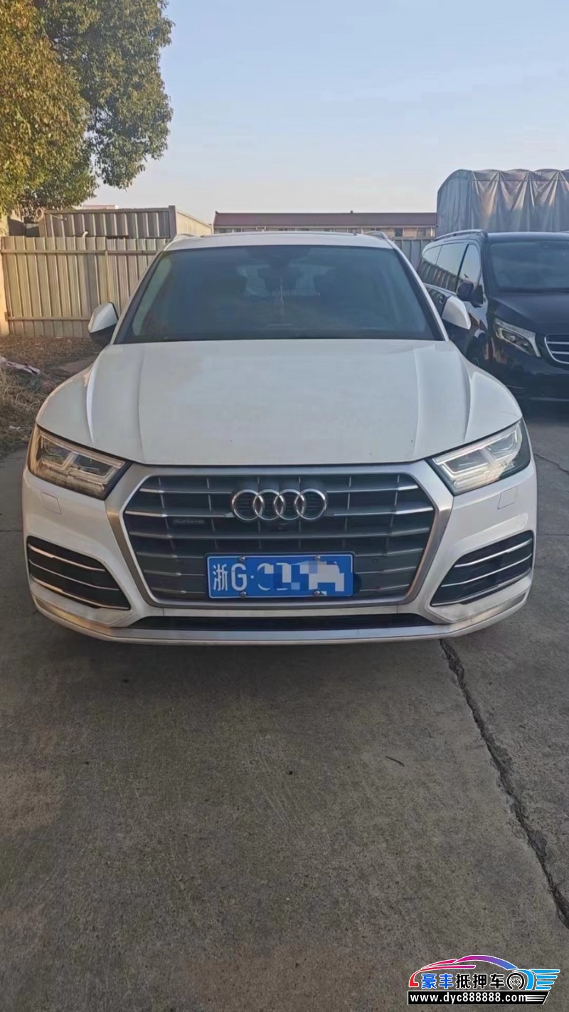 21年奥迪Q5轿车抵押车出售