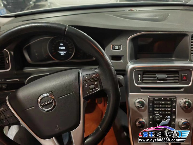 20年沃尔沃S60L轿车抵押车出售