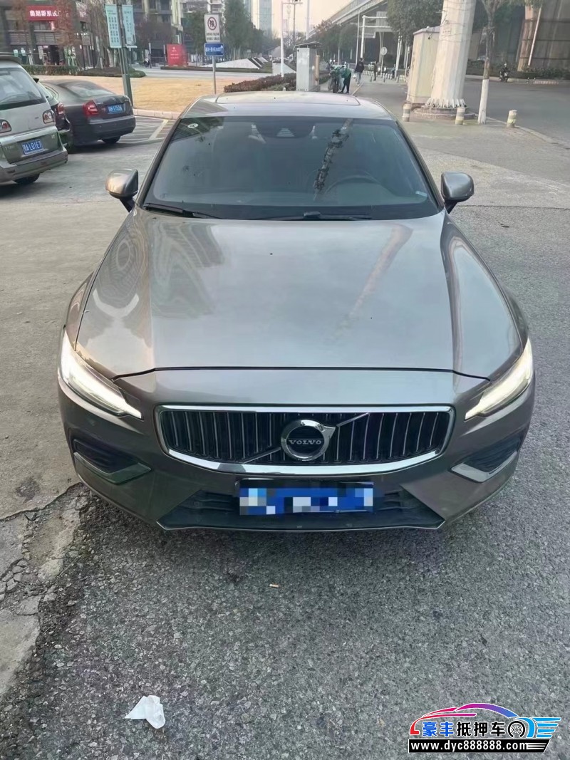 19年沃尔沃S60轿车抵押车出售