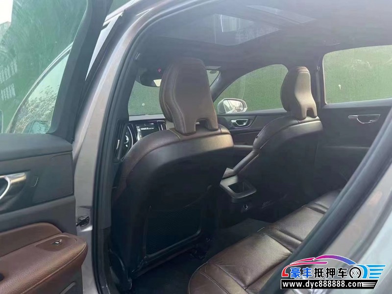 19年沃尔沃S60轿车抵押车出售
