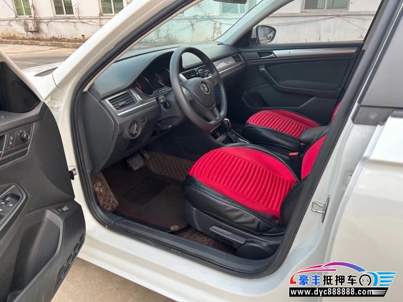 21年大众宝来轿车抵押车出售
