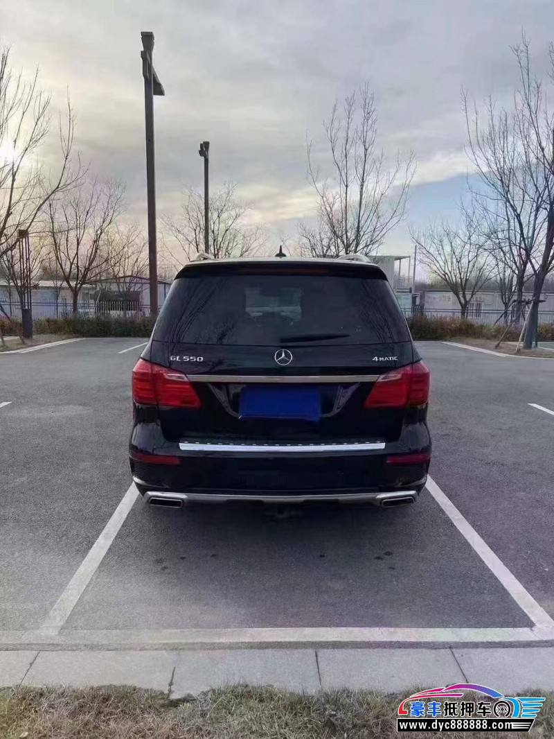 14年奔驰GL轿车抵押车出售