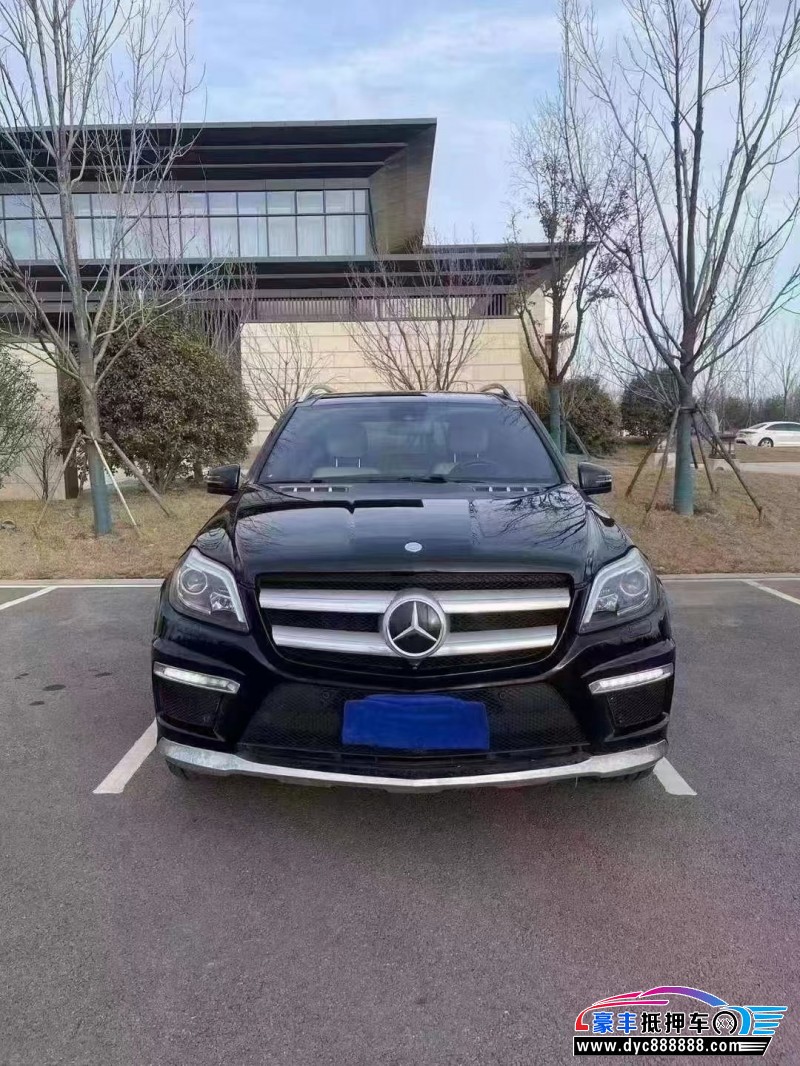 14年奔驰GL轿车抵押车出售