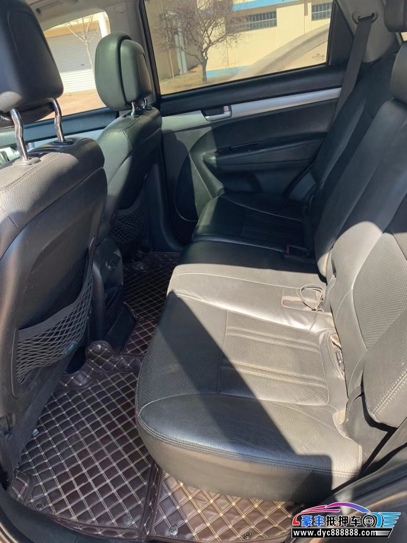 14年起亚索兰托SUV抵押车出售