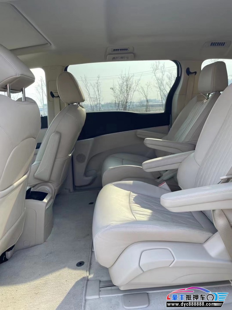 23年别克GL8轿车抵押车出售