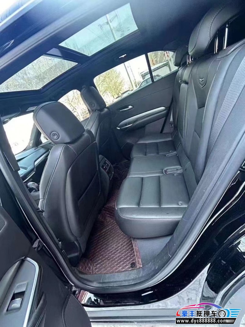 21年凯迪拉克XT4轿车抵押车出售