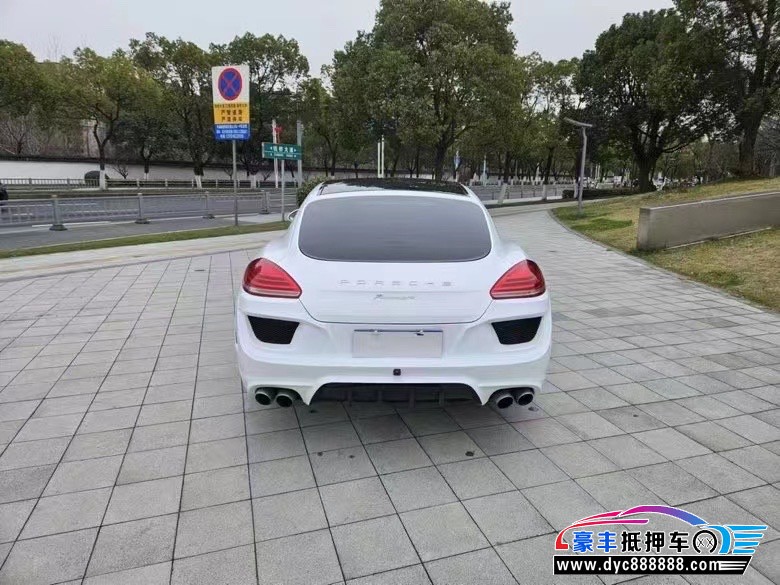 15年保时捷帕纳梅拉轿车抵押车出售