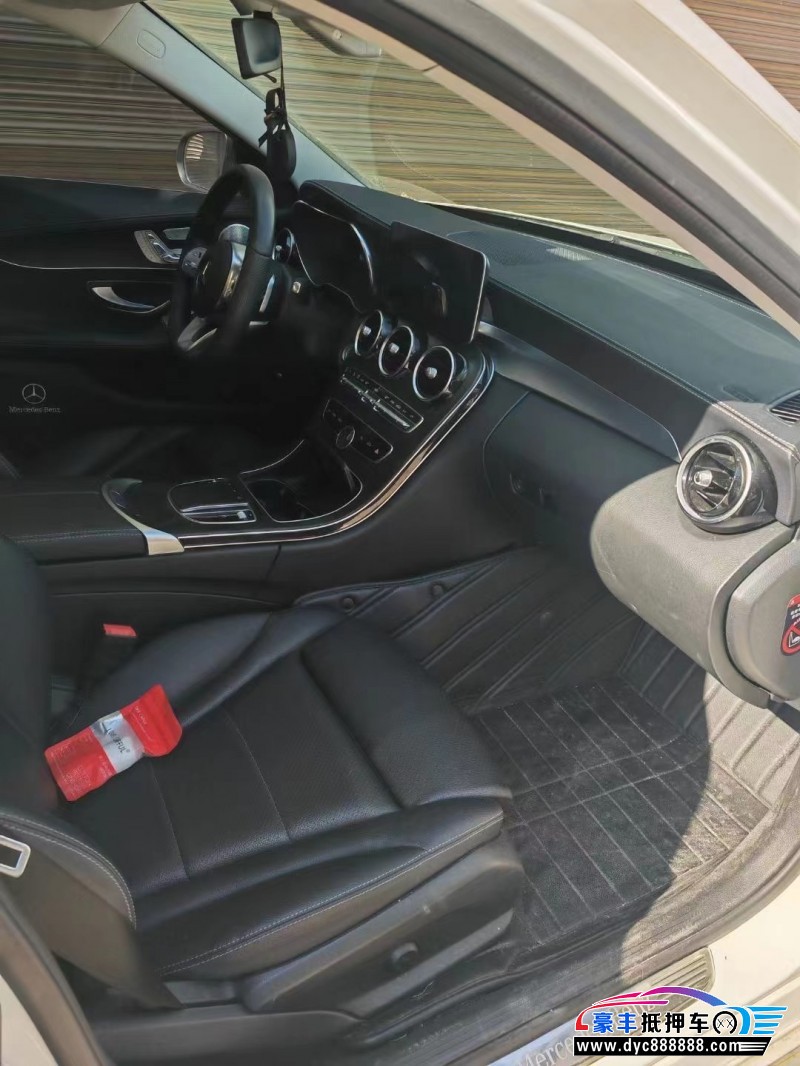 20年奔驰C轿车抵押车出售