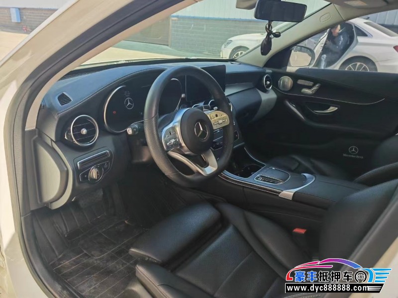 20年奔驰C轿车抵押车出售