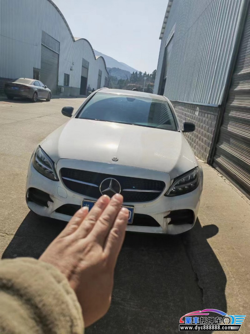 20年奔驰C轿车抵押车出售