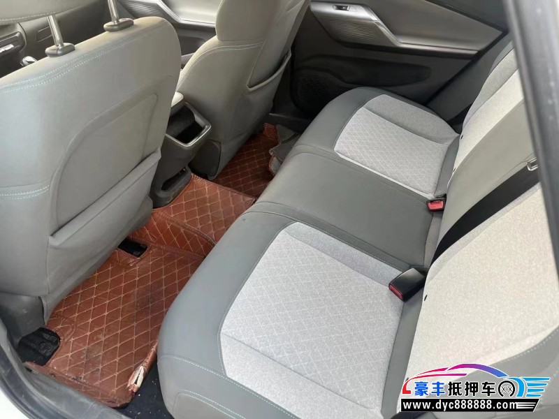 21年宝骏RC5轿车抵押车出售