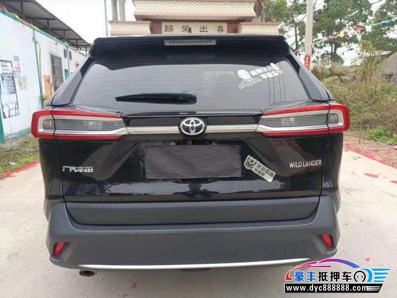 22年丰田威兰达轿车抵押车出售