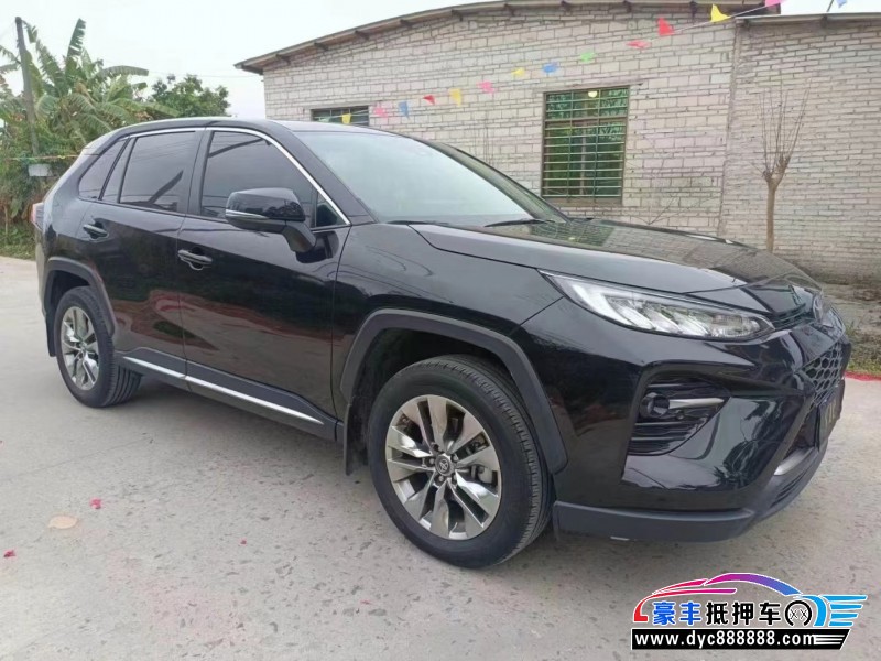 22年丰田威兰达轿车抵押车出售