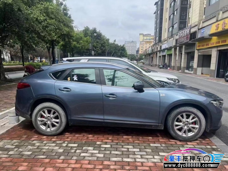 16年马自达CX-4轿车抵押车出售