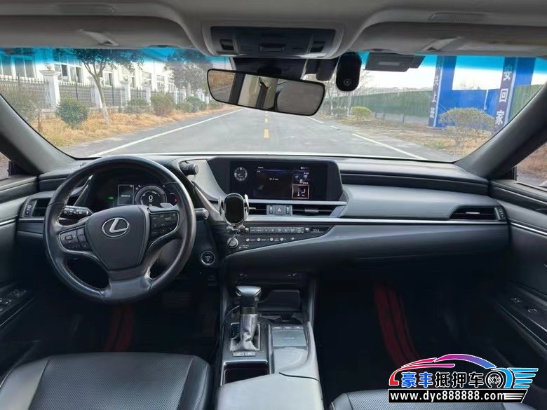 20年雷克萨斯ES轿车抵押车出售