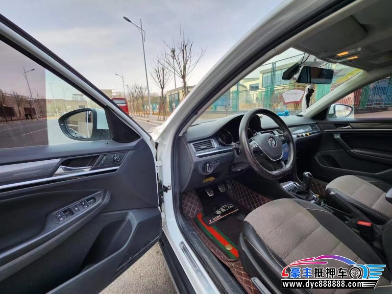 18年大众蔚领轿车抵押车出售