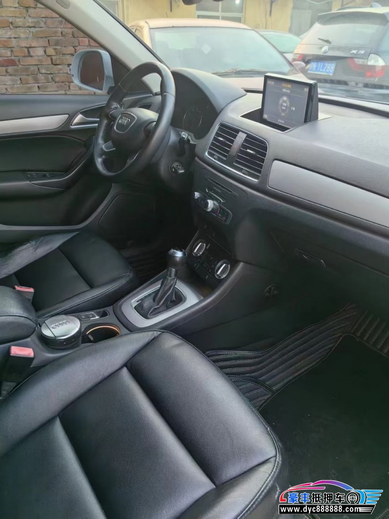13年奥迪Q3轿车抵押车出售