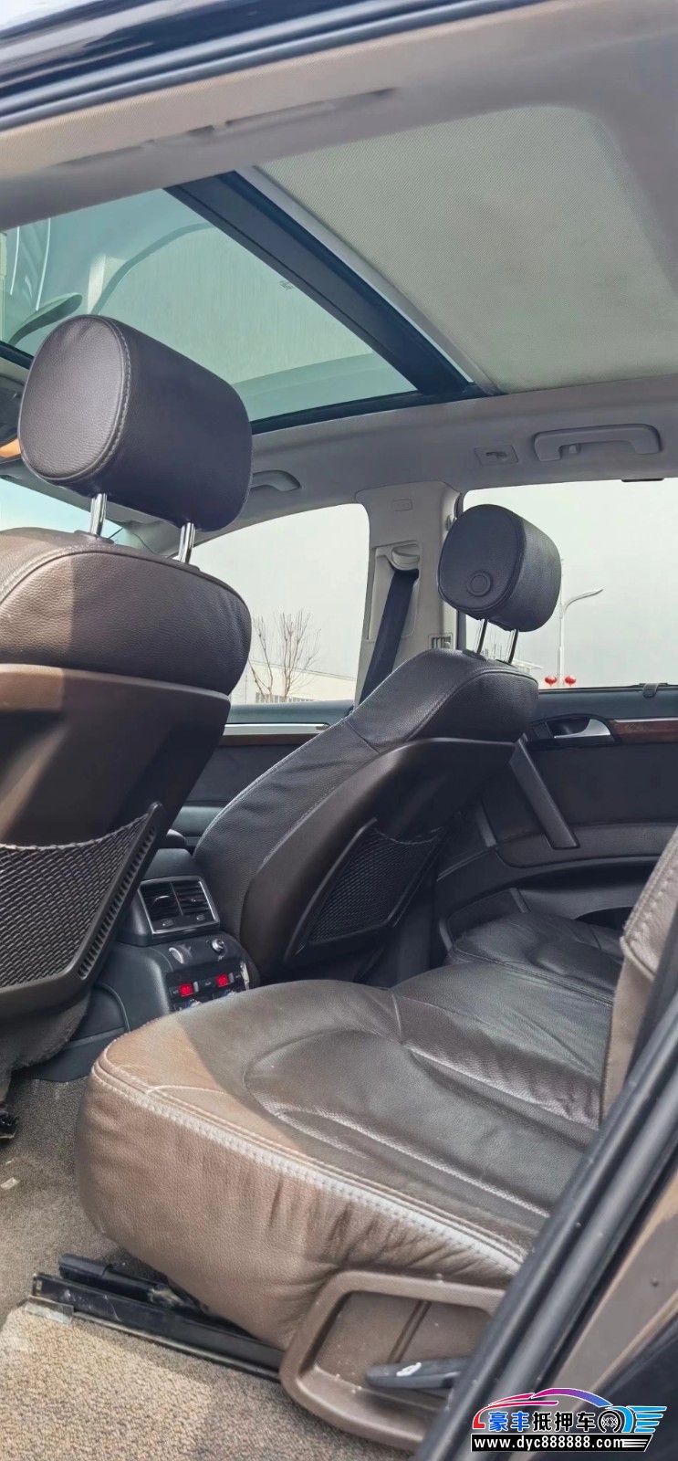 15年奥迪Q7轿车抵押车出售