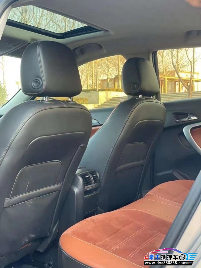 16年别克君威轿车抵押车出售